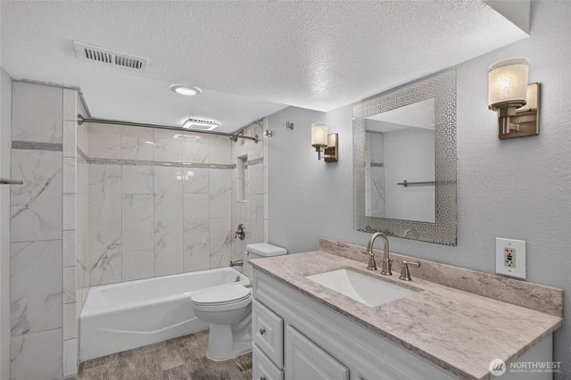 6805 SE Middle Way, Vancouver, WA 98664
