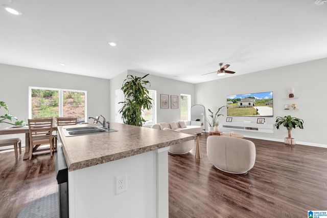 8808 ROCKHAMPTON DRIVE, Leeds, AL 35094