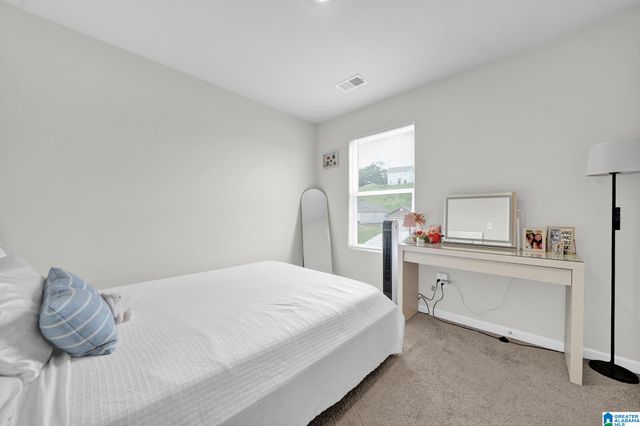 8808 ROCKHAMPTON DRIVE, Leeds, AL 35094
