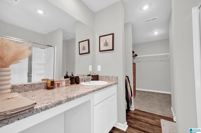 8808 ROCKHAMPTON DRIVE, Leeds, AL 35094