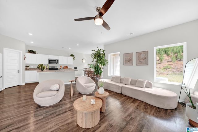 8808 ROCKHAMPTON DRIVE, Leeds, AL 35094
