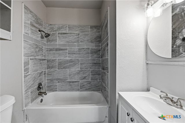 214 E Huff Avenue, San Antonio, TX 78214