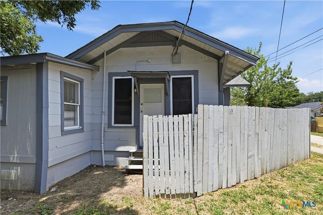 214 E Huff Avenue, San Antonio, TX 78214