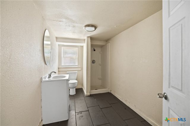 214 E Huff Avenue, San Antonio, TX 78214