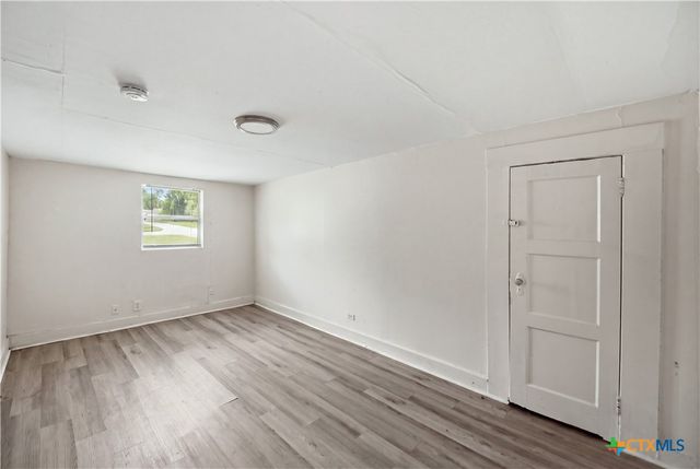 214 E Huff Avenue, San Antonio, TX 78214