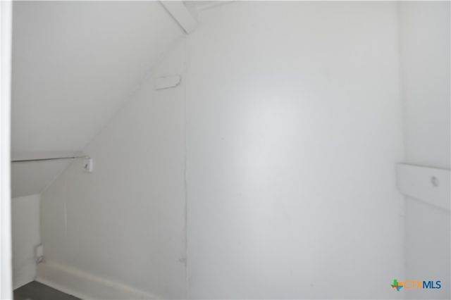 214 E Huff Avenue, San Antonio, TX 78214