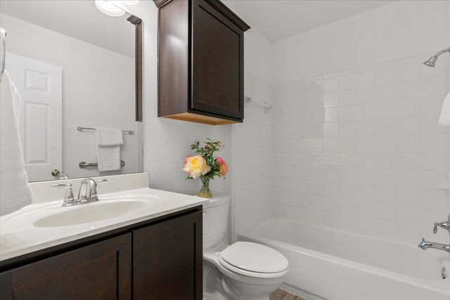 473 Goddard, Kyle, TX 78640