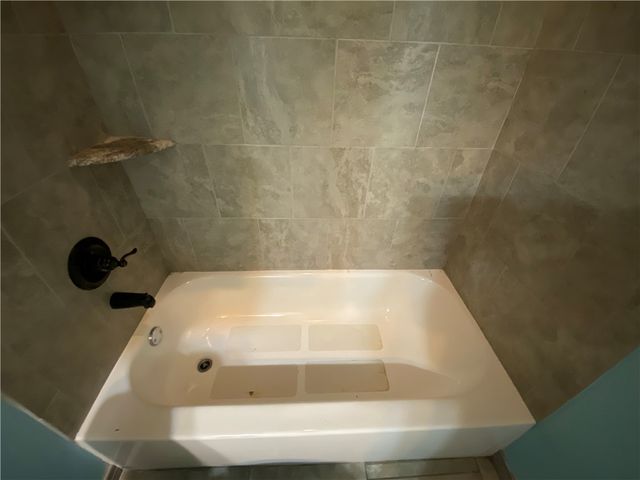 2079 Isabella Dr, Kingsville, TX 78363