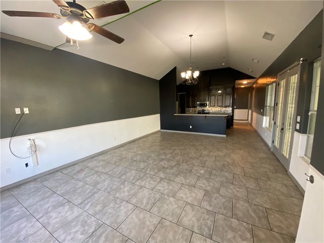 2079 Isabella Dr, Kingsville, TX 78363