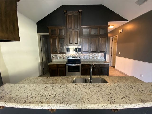 2079 Isabella Dr, Kingsville, TX 78363