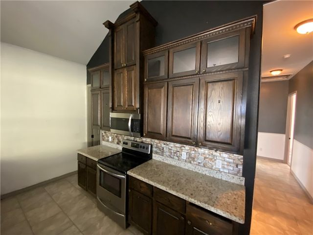 2079 Isabella Dr, Kingsville, TX 78363