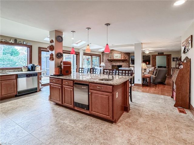 1209 Smith Cove CIR, Virginia Beach, VA 23455