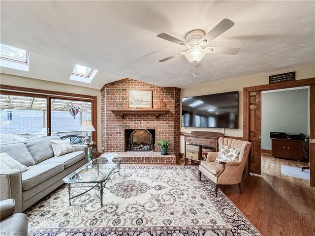 1209 Smith Cove CIR, Virginia Beach, VA 23455