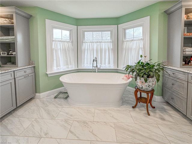 1209 Smith Cove CIR, Virginia Beach, VA 23455