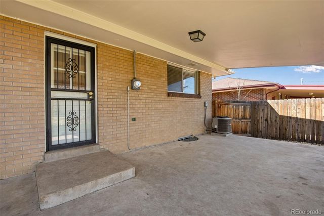 1628 S Locust Street, Denver, CO 80224