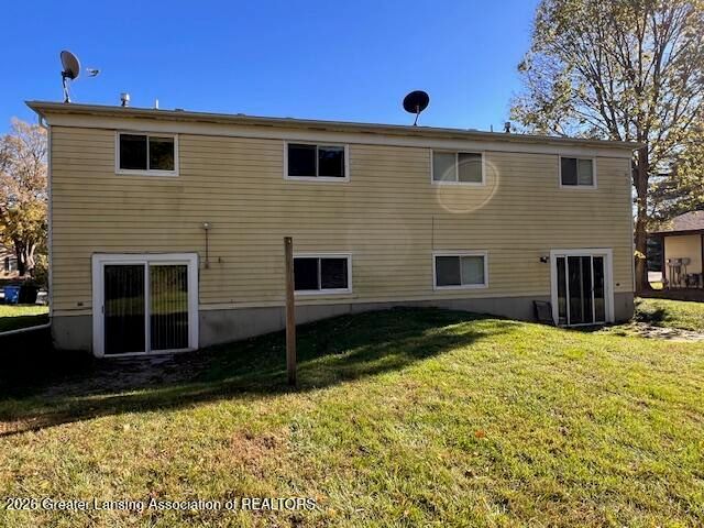 2710-2712 Geert Court, Lansing, MI 48910