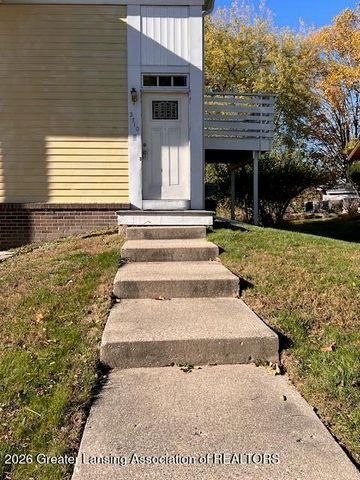 2710-2712 Geert Court, Lansing, MI 48910