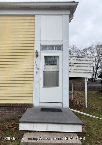 2710-2712 Geert Court, Lansing, MI 48910