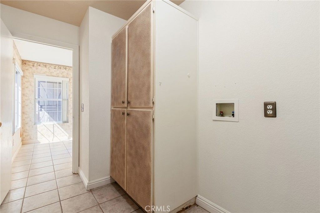 Image 17 of property listing at 6157 W Avenue J4, Lancaster, CA 93536