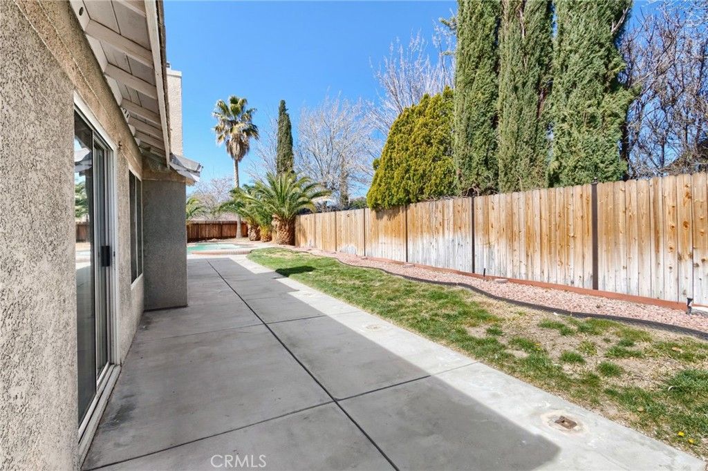 Image 29 of property listing at 6157 W Avenue J4, Lancaster, CA 93536