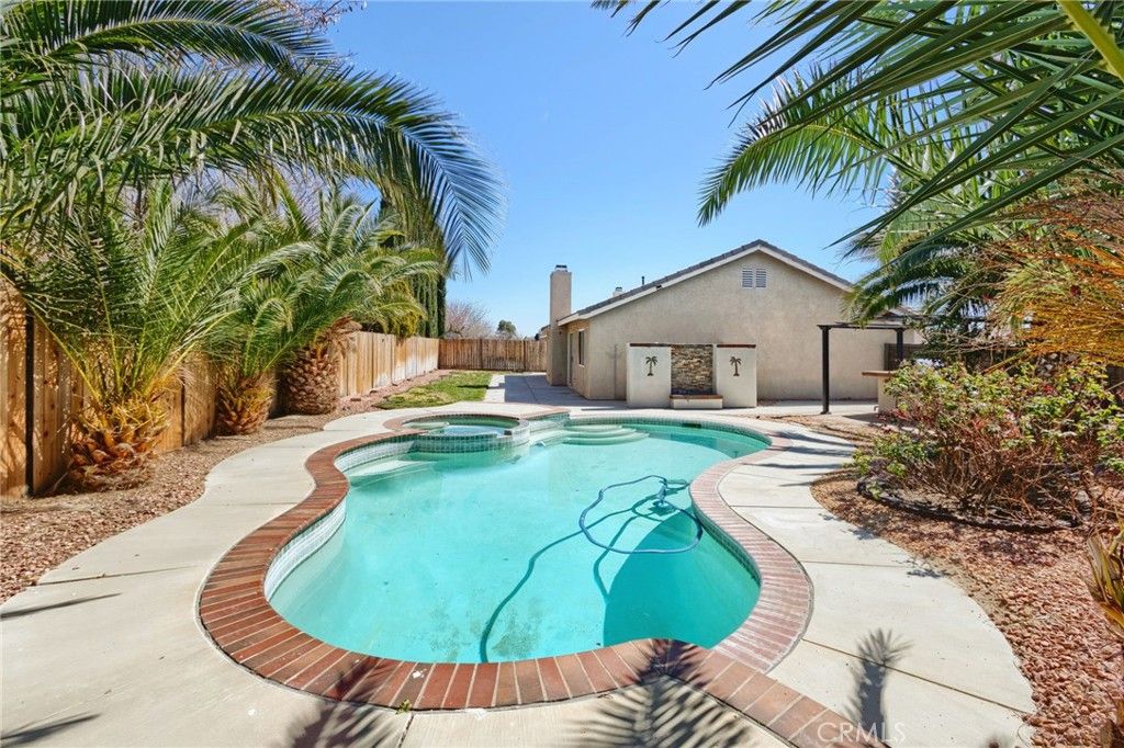 Image 32 of property listing at 6157 W Avenue J4, Lancaster, CA 93536