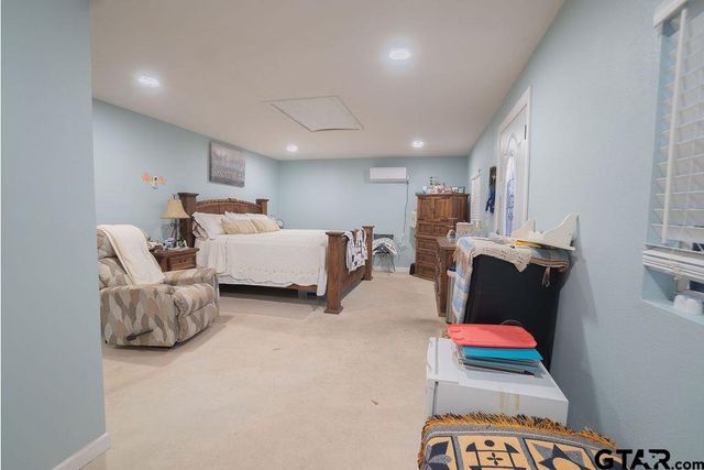 915 Lindsey Ln, Tyler, TX 75701