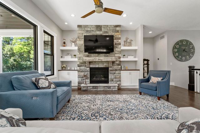 30356 Blackhawk Drive, Granger, IN 46530