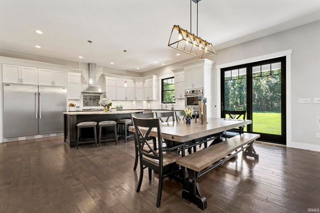 30356 Blackhawk Drive, Granger, IN 46530