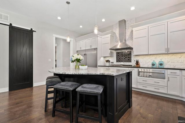 30356 Blackhawk Drive, Granger, IN 46530