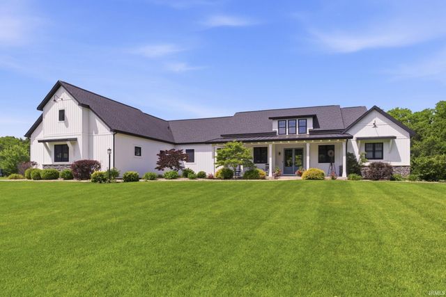 30356 Blackhawk Drive, Granger, IN 46530