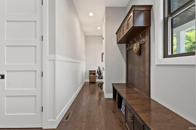 30356 Blackhawk Drive, Granger, IN 46530