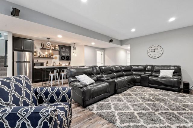 30356 Blackhawk Drive, Granger, IN 46530