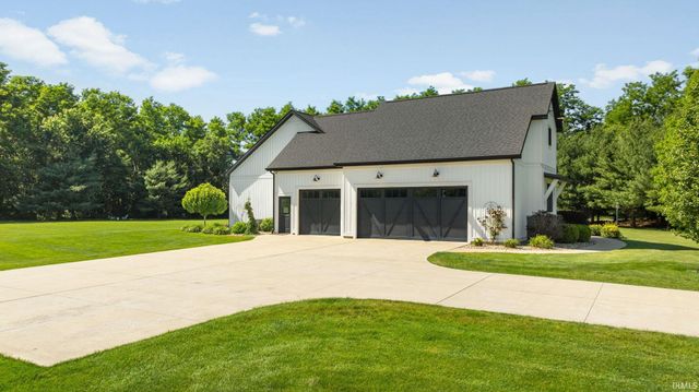 30356 Blackhawk Drive, Granger, IN 46530