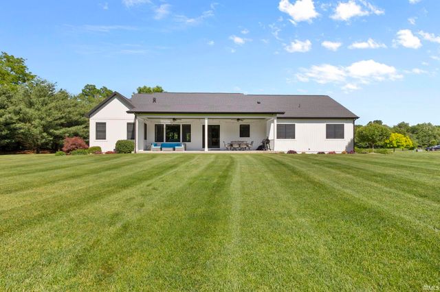 30356 Blackhawk Drive, Granger, IN 46530