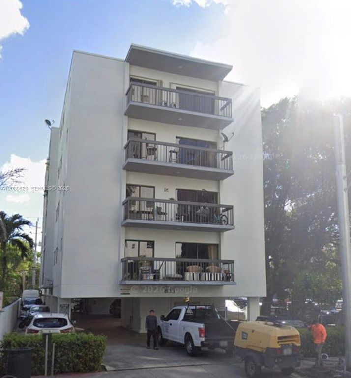 833 W Ave 204 204, Miami Beach, FL 33139