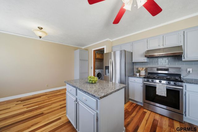 2830 Crown Pointe Road, Lincoln, NE 68506