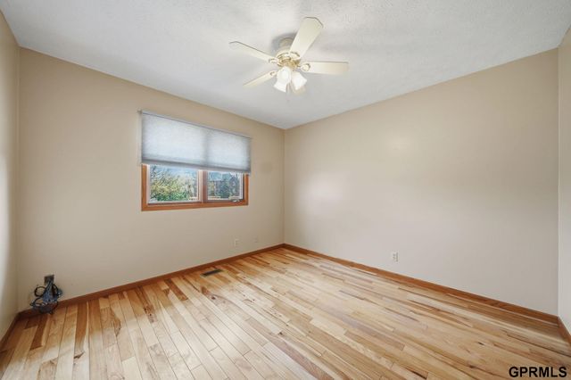 2830 Crown Pointe Road, Lincoln, NE 68506