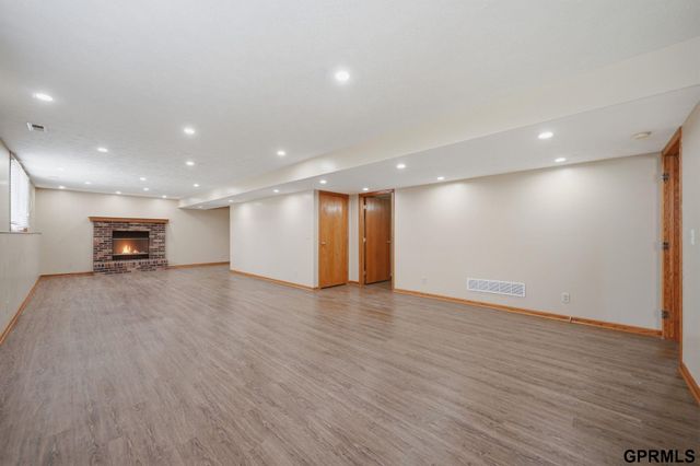 2830 Crown Pointe Road, Lincoln, NE 68506