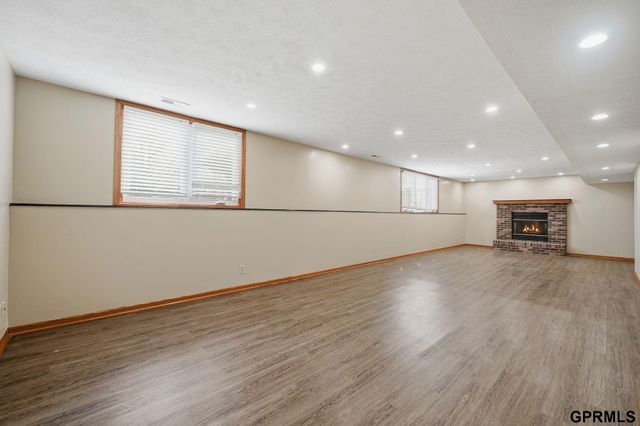 2830 Crown Pointe Road, Lincoln, NE 68506