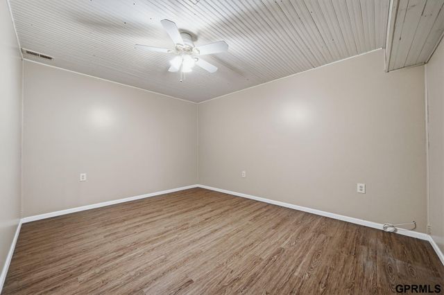 2830 Crown Pointe Road, Lincoln, NE 68506