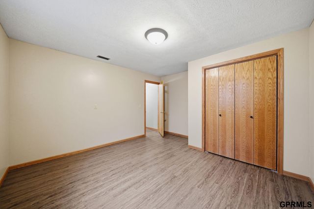 2830 Crown Pointe Road, Lincoln, NE 68506