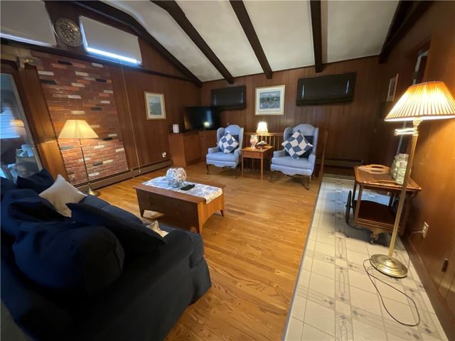 73 Byron Boulevard, Warwick, RI 02888