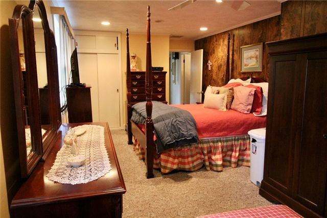 73 Byron Boulevard, Warwick, RI 02888