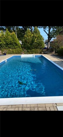 73 Byron Boulevard, Warwick, RI 02888