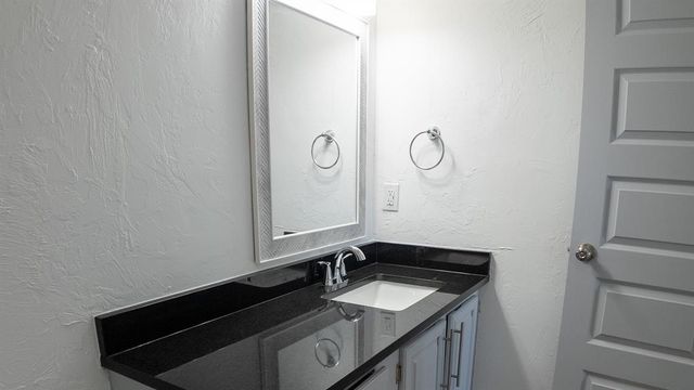 14411 N Pennsylvania Avenue 10H, Oklahoma City, OK 73134