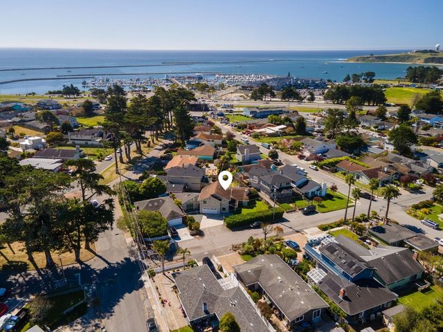515 Sonora Avenue, El Granada, CA 94018