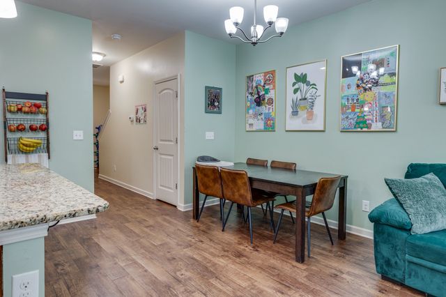 3939 Cannonsgate Ln, Murfreesboro, TN 37128