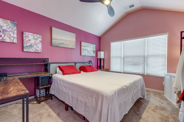 3939 Cannonsgate Ln, Murfreesboro, TN 37128