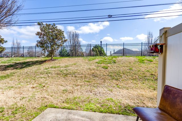 3939 Cannonsgate Ln, Murfreesboro, TN 37128