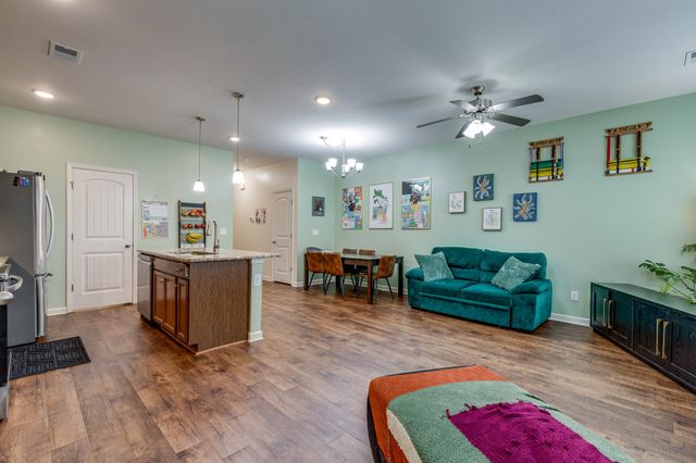 3939 Cannonsgate Ln, Murfreesboro, TN 37128